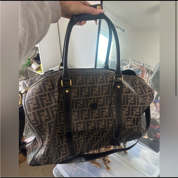Fendi Black and Brown Logo Tote medium duffle bag - Picture 1 of 4